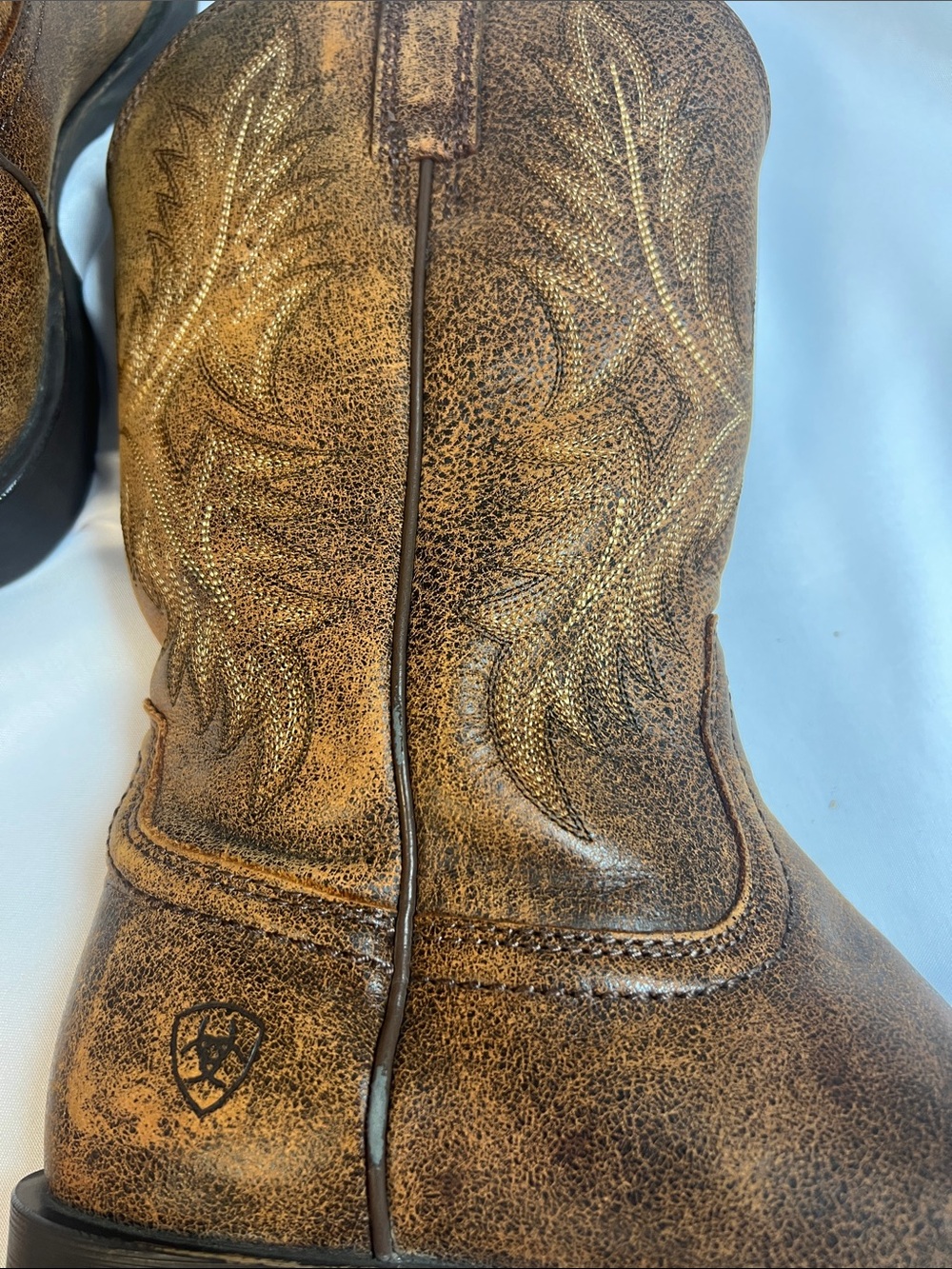 Ariat Brown Distressed Leather Cowboy Boots - Picture 5 of 10